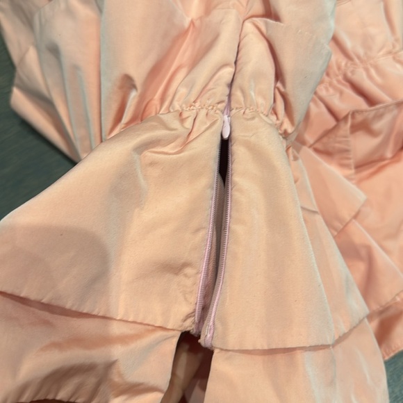 Pre-Owned Zara strapless pink ruffle top. Size L - Picture 5 of 6